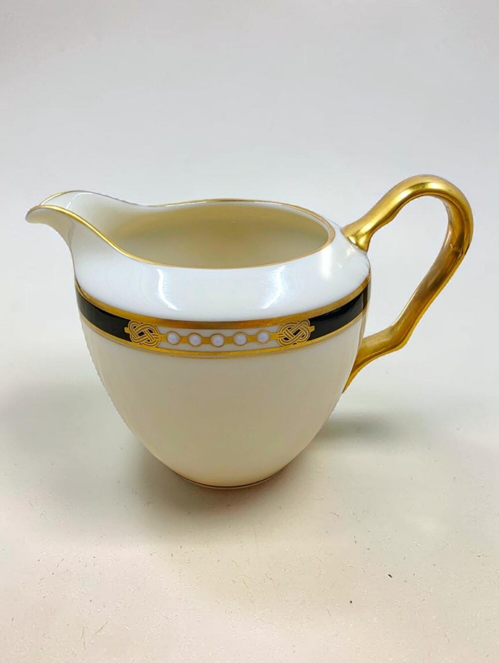 Lenox Creamer Presidential Collection Hancock Black Border Gold Trim USA